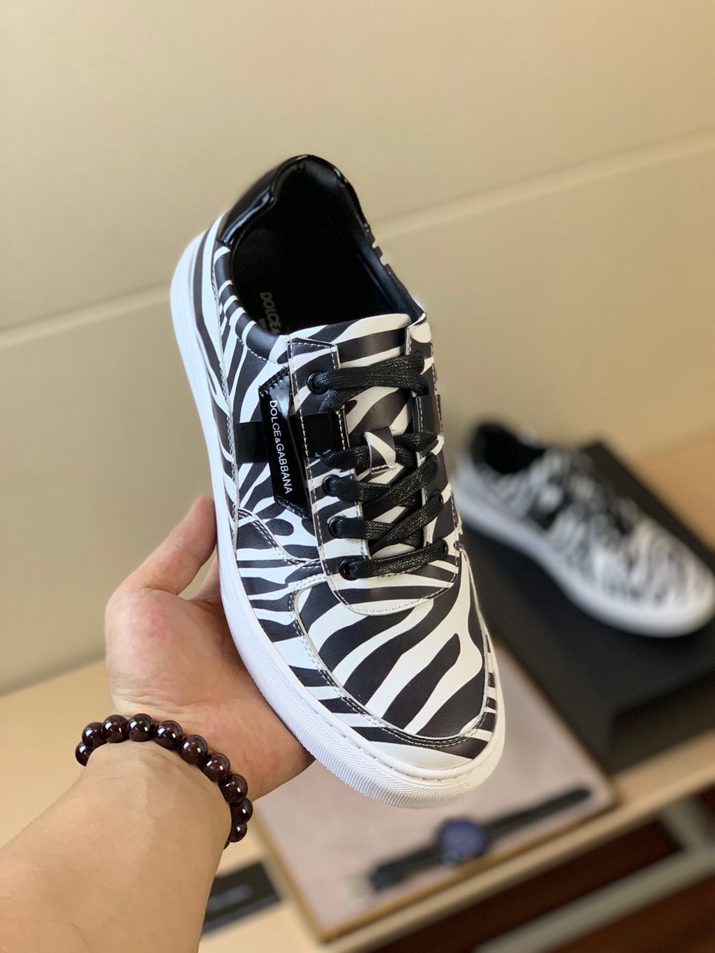 D*G sneaker